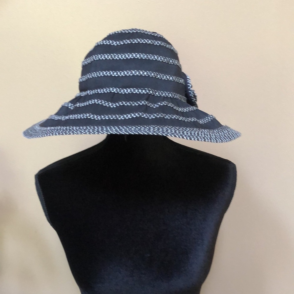 D&Y Hat - Picture 4 of 6